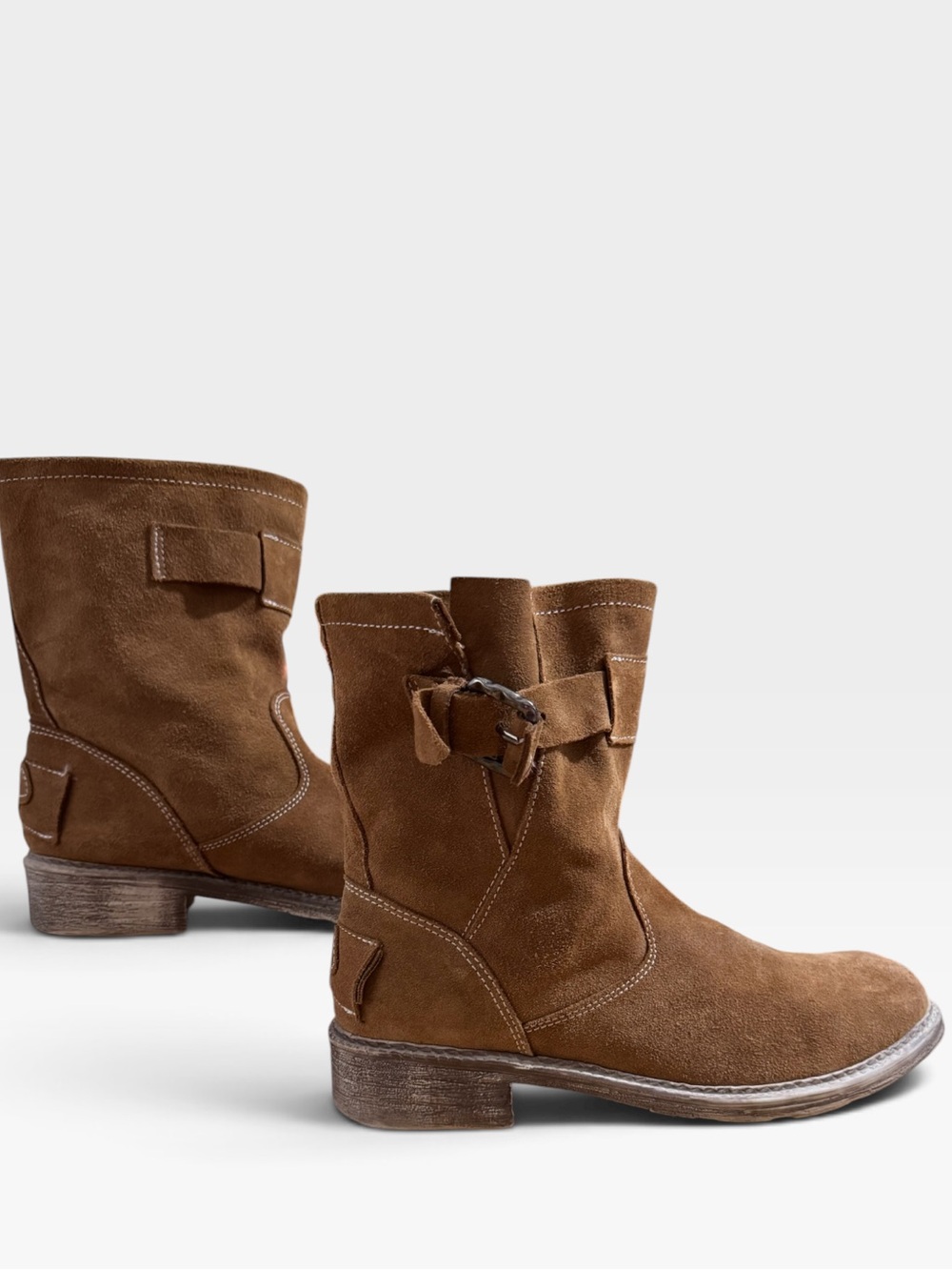 AS98 Suede Heart Stitched Slouchy Moto Buckle Boots Tan/Cognac modern western